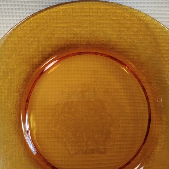 SALE 9 Cambridge Depression Era Etched Amber Salad Plates - Picture 14 of 14